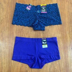 NWT Maidenform 2-Pack Boyshort Panties. Cheeky in Lace, Dream in Microfiber.